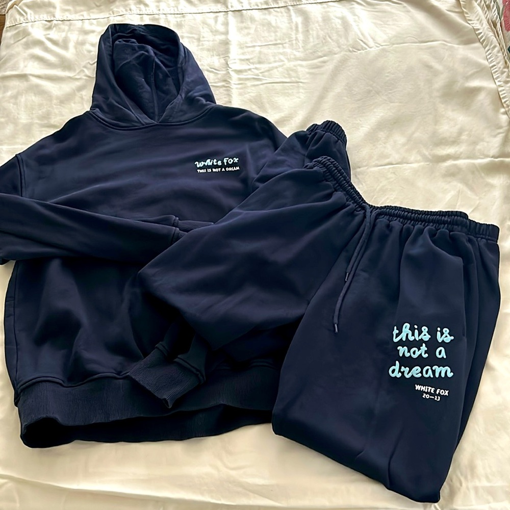 Never worn navy blue White Fox “This is Not a Dream” set